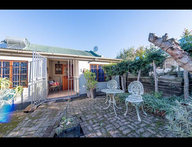 4 BEDROOM CLUSTER FOR SALE IN RIVIERSONDEREND